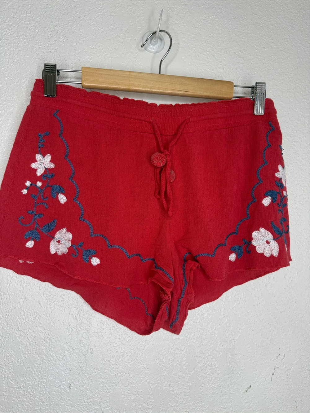 Aéropostale Embroidered Shorts Red Rayon Size Medium Boho Cottagecore Beach